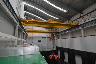 Chiny High Speed Industrail Hydraulic Double Beam Grab Crane , Grab Bucket Four Link Portal dostawca