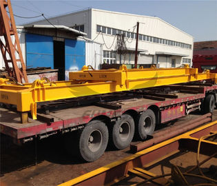 Chiny 40Ft Semi Auto Gantry Crane Container Spreader / Containers Lifting Equipment dostawca